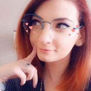 Meet your Posher, Sarah glynn